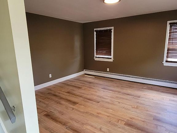 5th image of 31 Keeler Dr