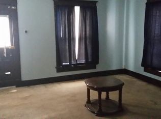 912 S Oak St, Burlingame, KS 66413