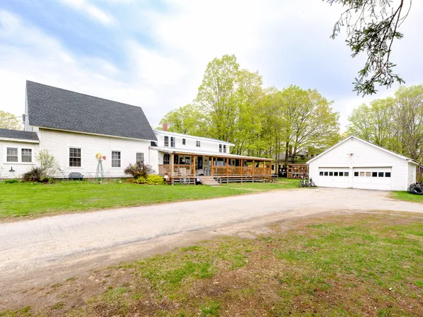 22 Pleasant Street, Phillips, ME 04966