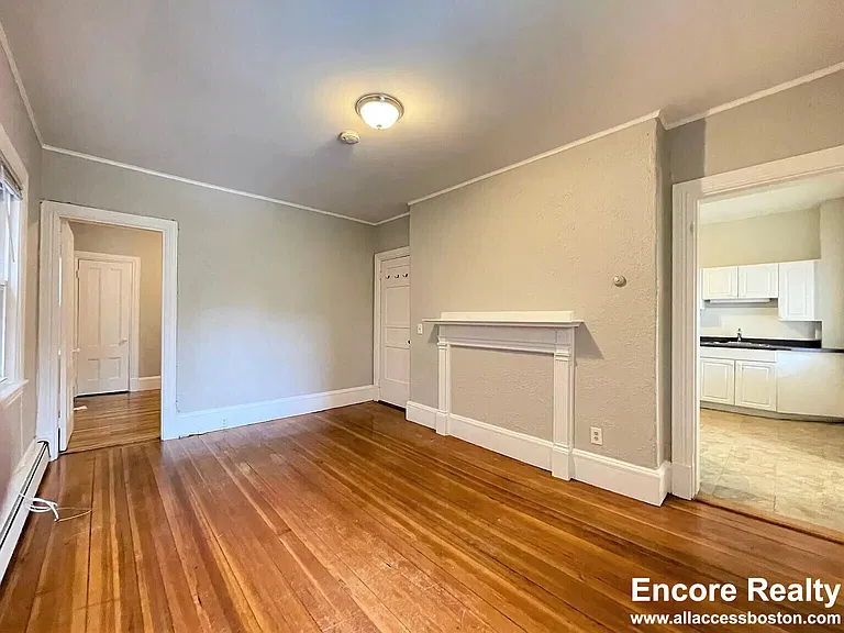 62 Dana St #7 — Photo 4