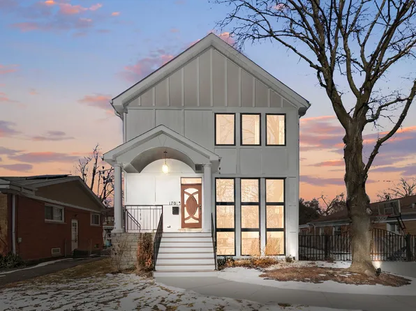 170 W Burlington St, Riverside, IL 60546