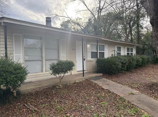 2432 Adger Rd, Macon, GA 31206