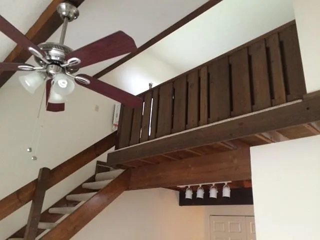1430 Maplecrest Dr #D — Photo 3