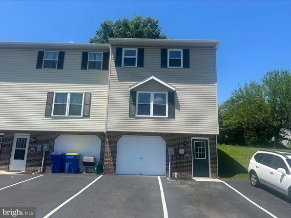 20 Pine Dr, Manchester, PA 17345