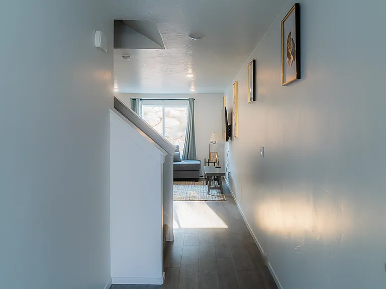 494 S Rockwell Ln — Photo 6