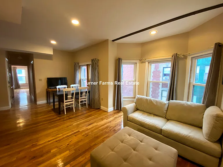 1031 Tremont St #3 — Photo 10