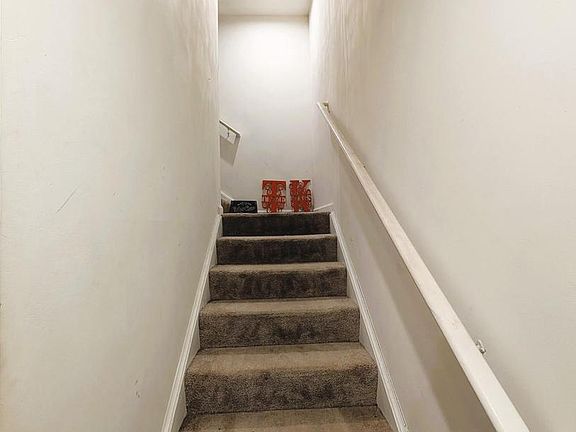 3rd image of 17632 Fieldstone Ave