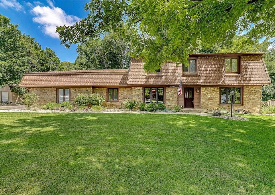 1st image of 4438 Londonderry Ct