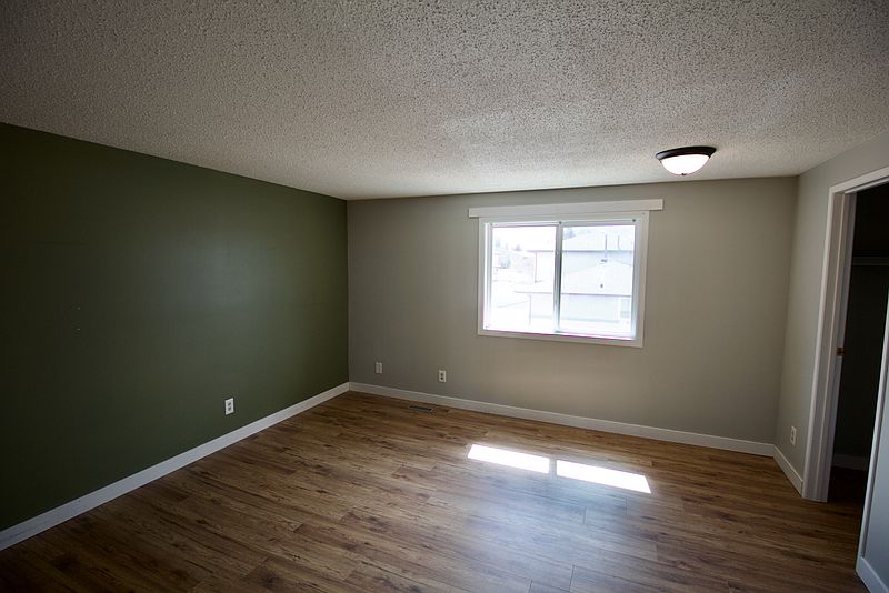 Fort Saskatchewan Townhouse for rent - 3 Bedrooms — photo 16