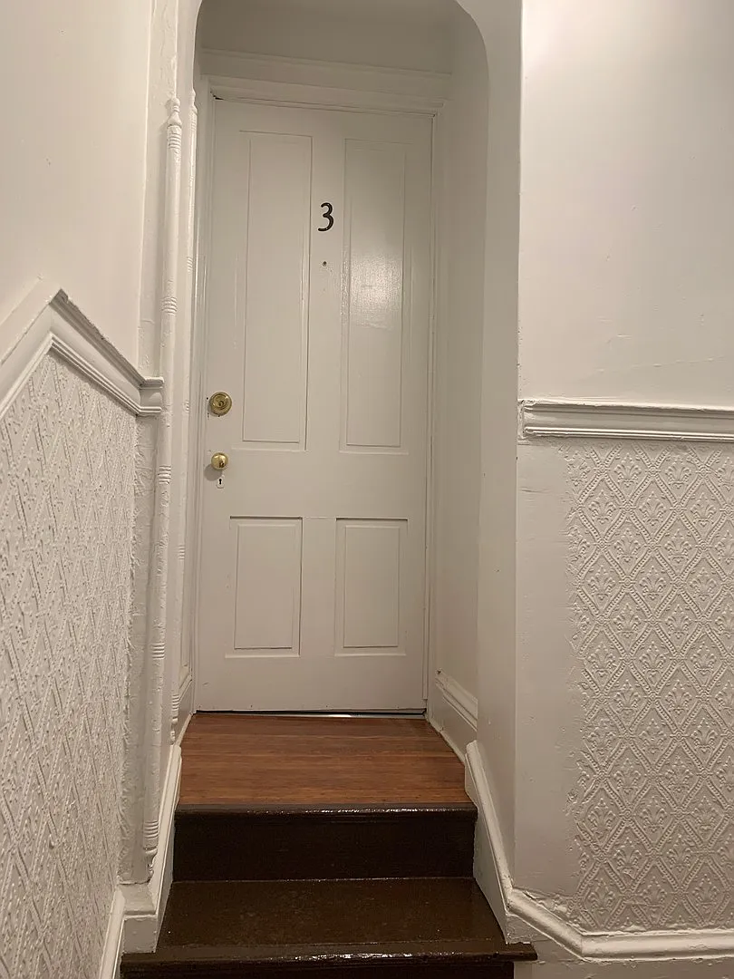 1 Bedroom Apartment available now! — Photo 3