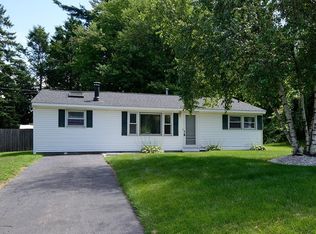 165 Sunridge Dr, Springfield, MA 01118