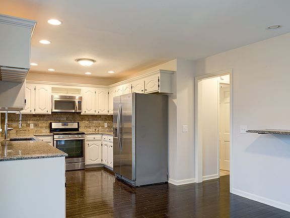 3rd image of 8902 NW Melody Dr