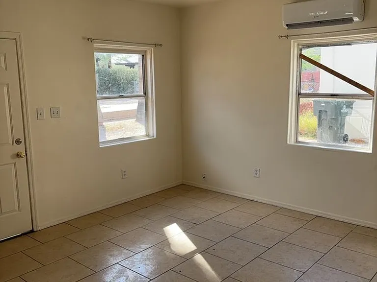 204 W Kelso St — Photo 4