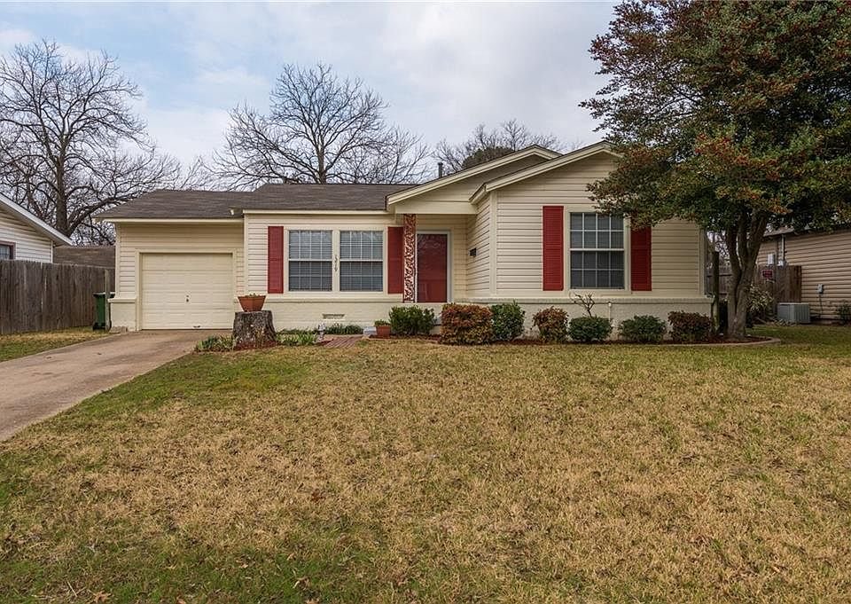 1st image of 1219 Mockingbird Ln