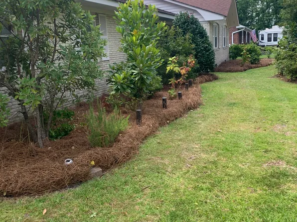 208 Hodges St, Morehead City, NC 28557