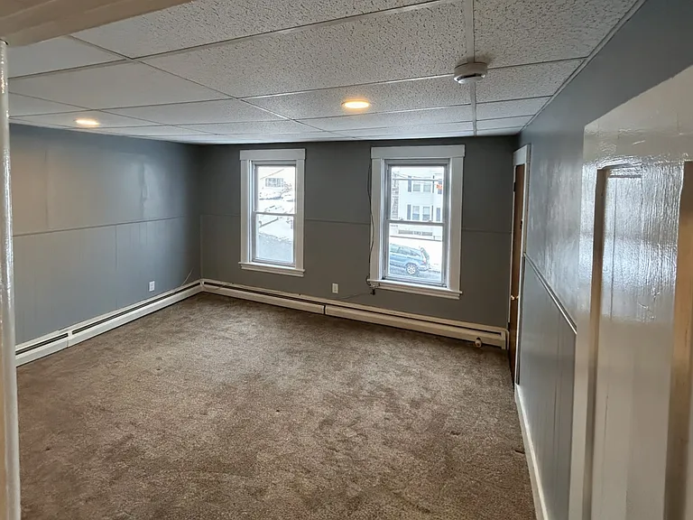 161-163 Washington St #3 — Photo 4