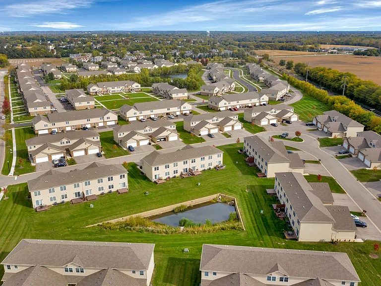 The Villas of Patriot Estates - Townhomes for Rent — Photo 12