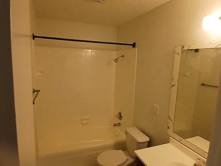 100 Plum Ave #12 — Photo 3