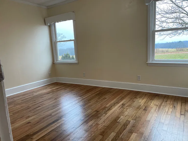 Bedroom 2 is a spacious 10' x 13.5'.