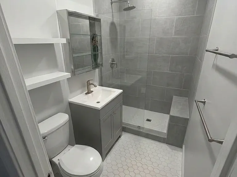 1113 W Wellington Ave #2 — Photo 5