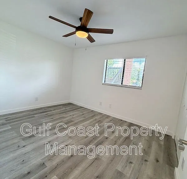 16150 Bay Pointe Blvd #107 — Photo 21