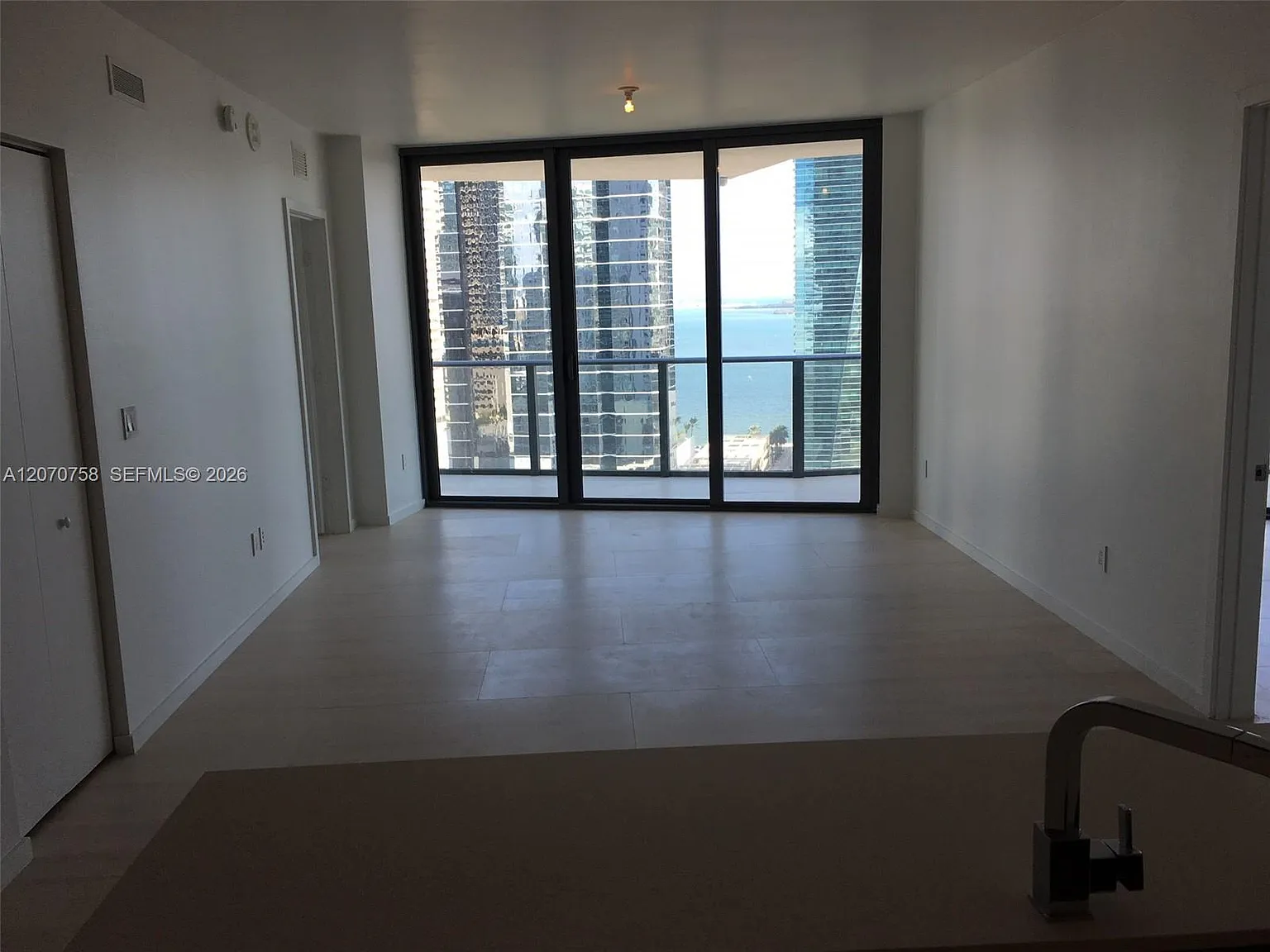 Sls Brickell — Photo 1
