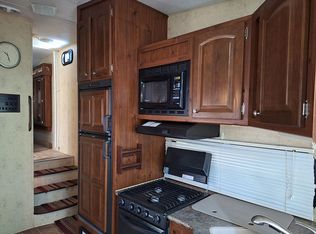 587 Wildrose Ln #3, Crestline, CA 92325