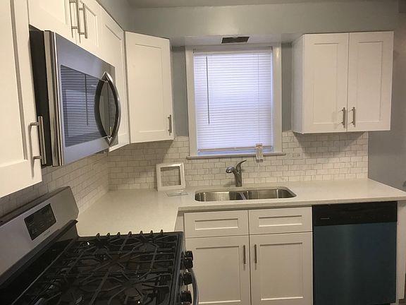 2nd image of 5742 W Lawrence Ave APT Gs