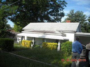 145 E Aiken Rd, Eden, NC 27288