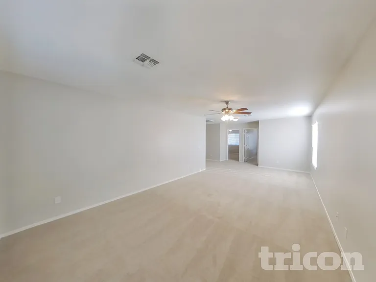 17345 W Watkins St — Photo 17