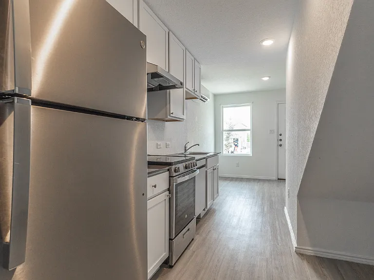 7128 Elm Cv — Photo 9