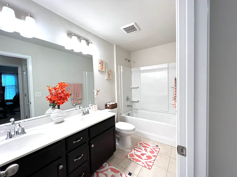 1031 Winnett Dr — Photo 12