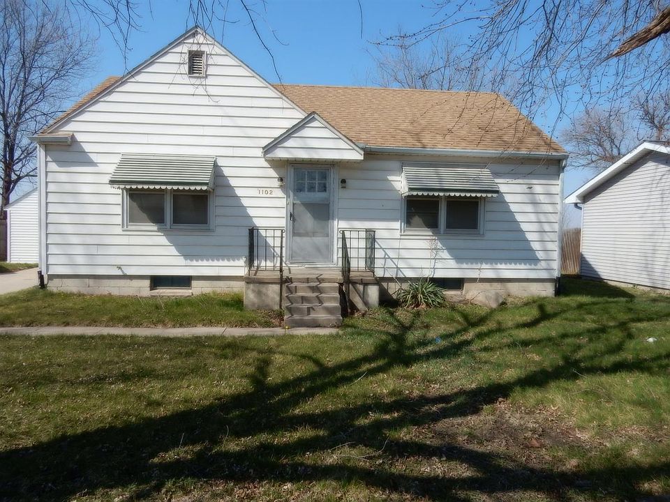 1102 W Court St Beatrice NE 68310 Zillow