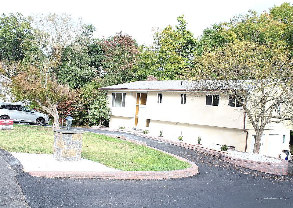 1st image of 97 Tennyson Dr