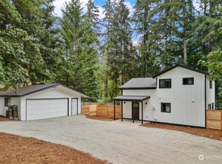 2207 Lake Dr SW, Lakebay, WA
