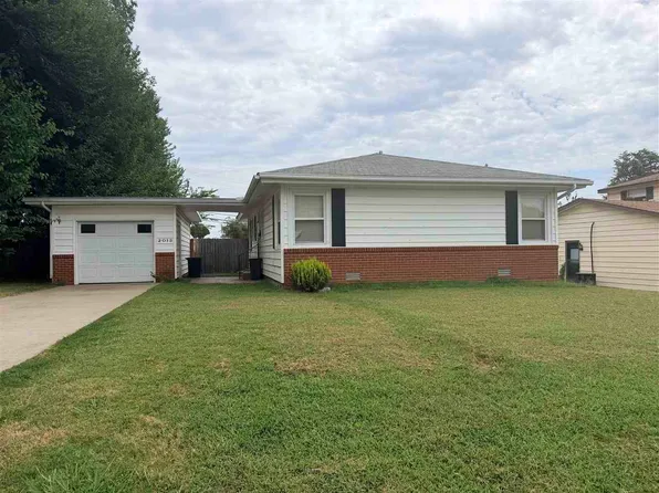 2013 Joe St, Ponca City, OK 74601