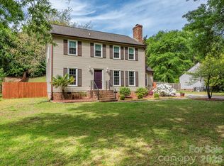 11628 Shandon Cir, Charlotte, NC 28226