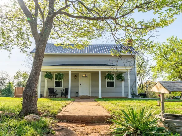 751 South St, Bedford, VA 24523