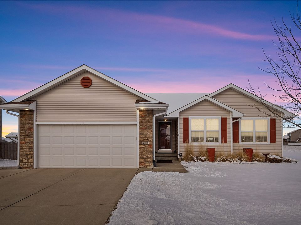 1st image of 100 Tailfeather Dr NW