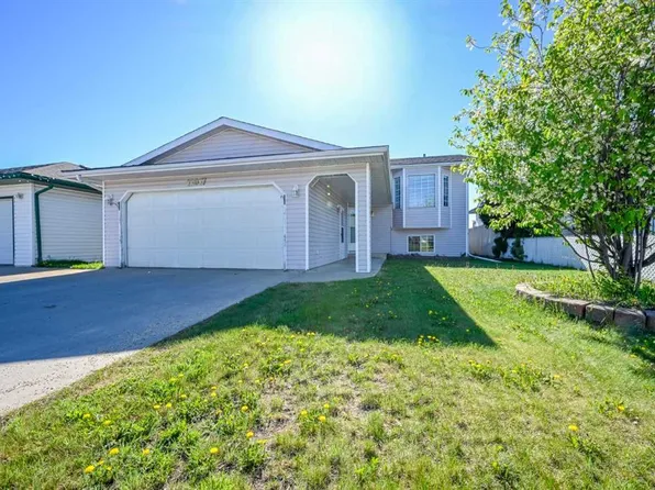 12017 N 95b St, Grande Prairie, AB T8V 6X7