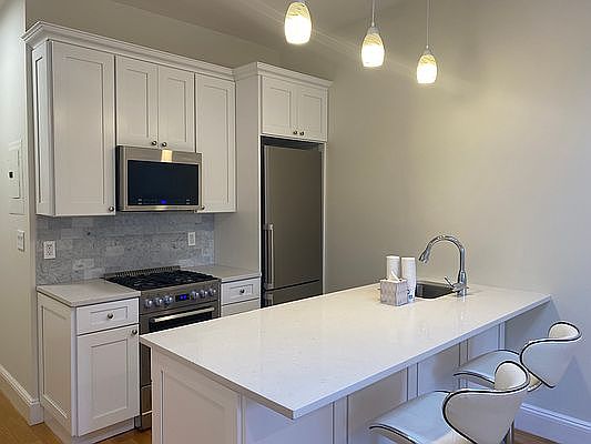 4th image of 1628 2nd Ave APT 6A