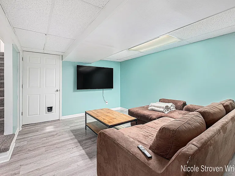 2125 Englewood Dr SE — Photo 16
