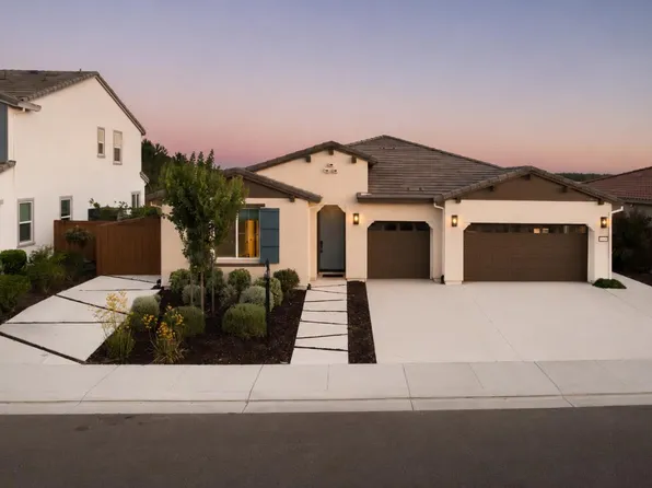 1455 Blossom Way, Dixon, CA 95620