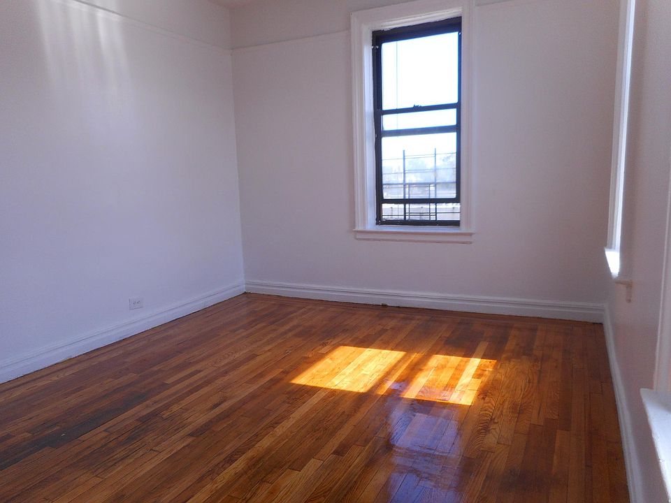 2nd image of 3524 Hull Ave APT 3E