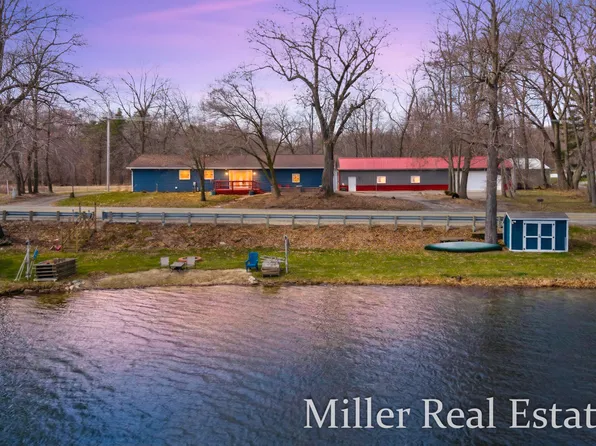 9374 S M 43 Hwy, Delton, MI 49046