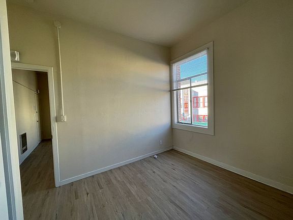 5th image of 757 Jackson St #202