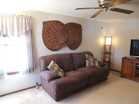 4th image of 205 Anita Dr