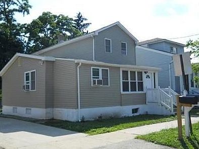 1st image of 229 Parkinson Ave