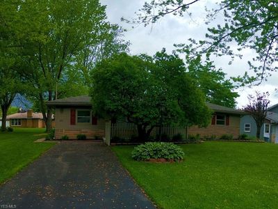 652 Chapel Ln, Campbell, OH, 44405