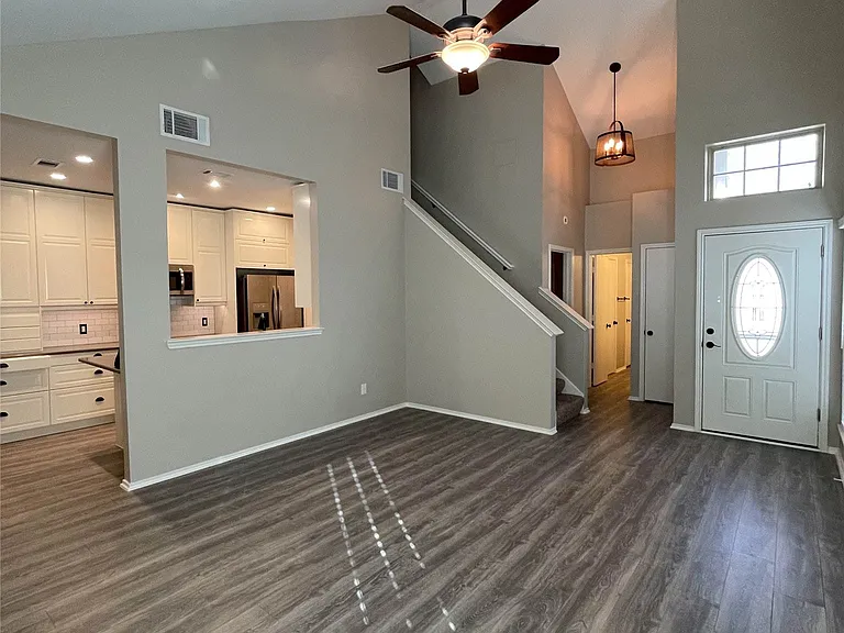 2917 Roxboro Rd — Photo 5